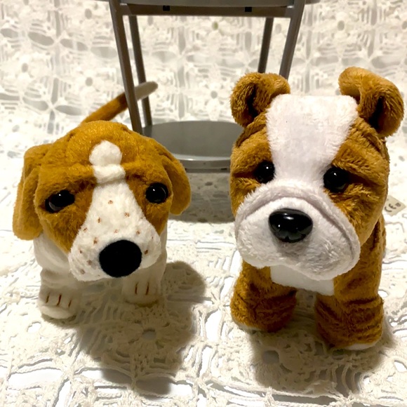 American Girl Dogs & Table. Bulldog & Dachshund. . - Picture 9 of 16